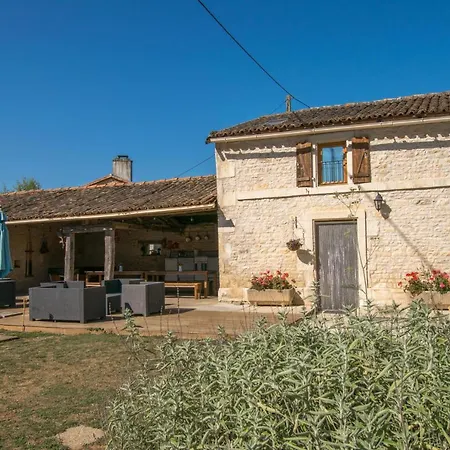 La Charronniere: Exclusive Tatil Evi