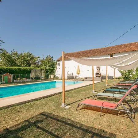 La Charronniere: Exclusive Tatil Evi