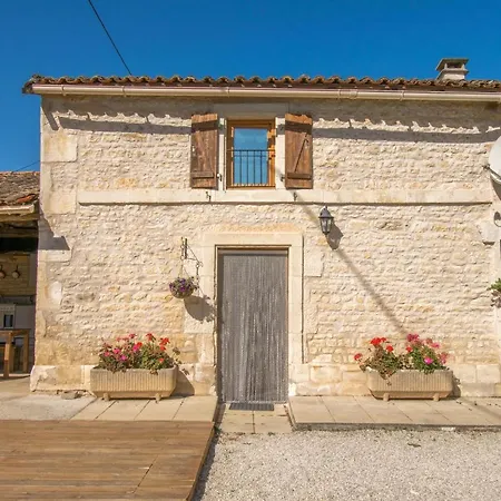 Tatil Evi La Charronniere: Exclusive