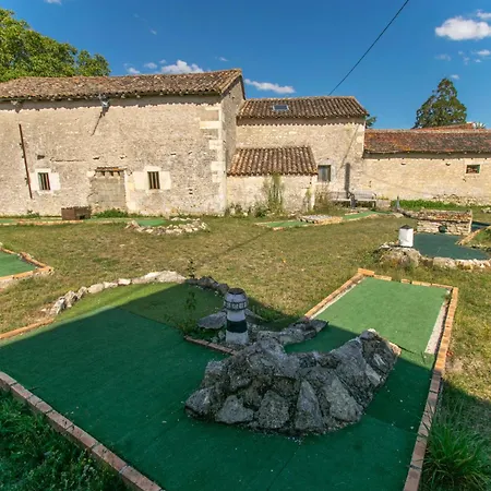 La Charronniere: Exclusive Tatil Evi Chaunay