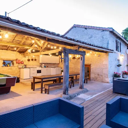 Tatil Evi La Charronniere: Exclusive